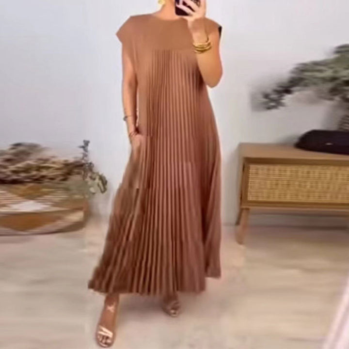 Maren – Pleated Sleeveless Maxi Dress