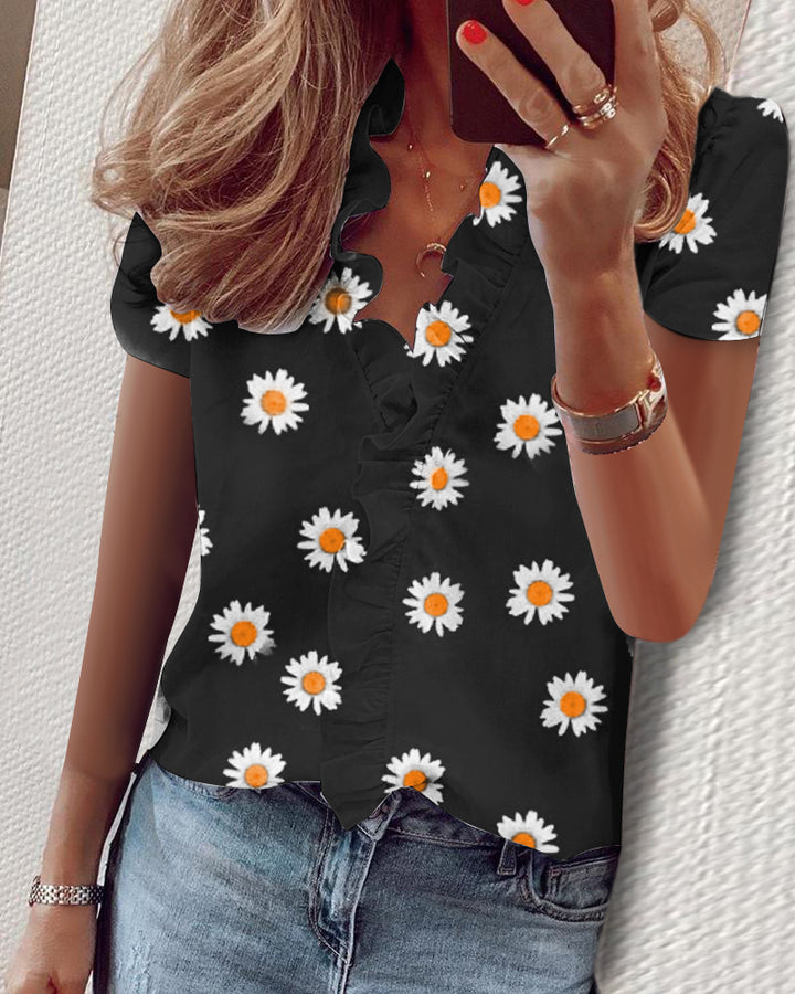 Lottie – Floral Ruffled V-Neck Short Sleeve Blouse
