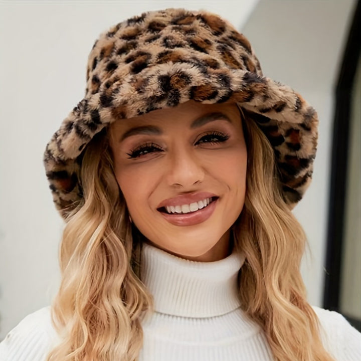 Mia - Cozy Leopard Print Bucket Hat